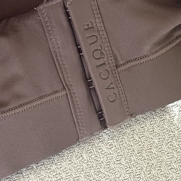 Lightly lined Balconette Bra by The Modern Cacique Collection - Picture 7 of 12